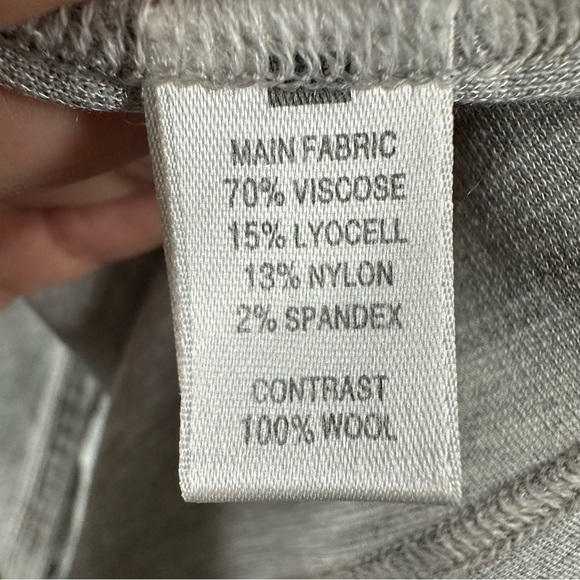 St. John Cardigan Sweater Jacket Women's P (XS) Gray Open Front Knit‎ Wool Trim - Picture 7 of 9